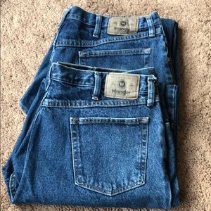 2 pair Wrangler Jeans